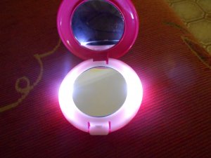 leopárd mintás kompakt tükör oriflame