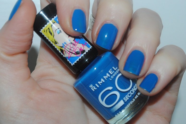 rita-ora-rimmel-nail-blindfod-me-blue-823-swatch